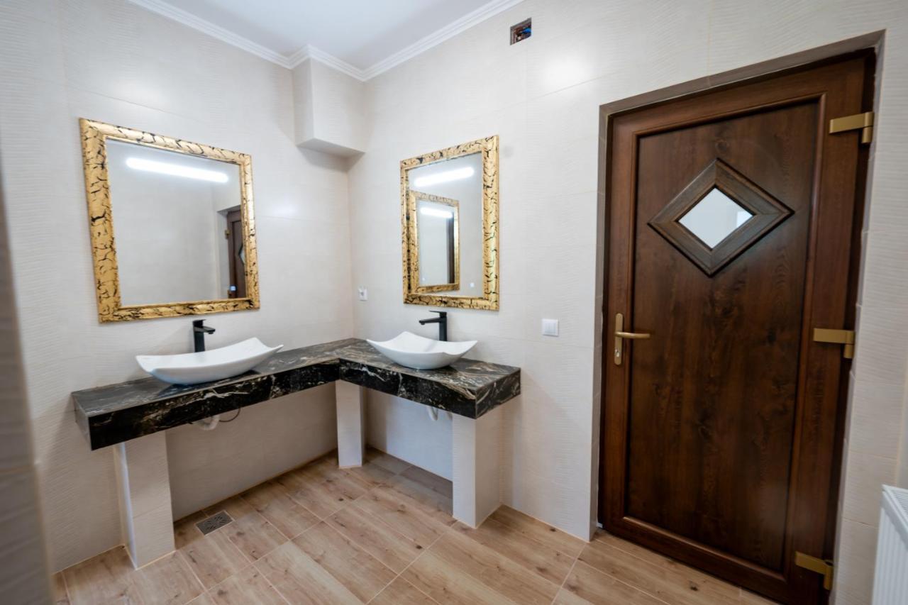 אווריג Evergreen Chalet מראה חיצוני תמונה