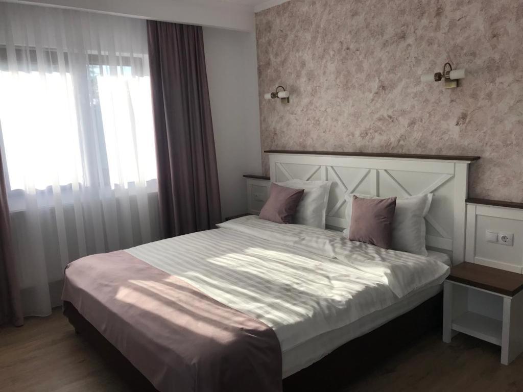 אווריג Evergreen Chalet מראה חיצוני תמונה