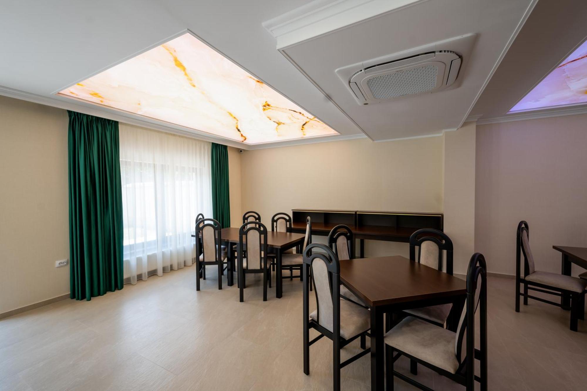 אווריג Evergreen Chalet מראה חיצוני תמונה